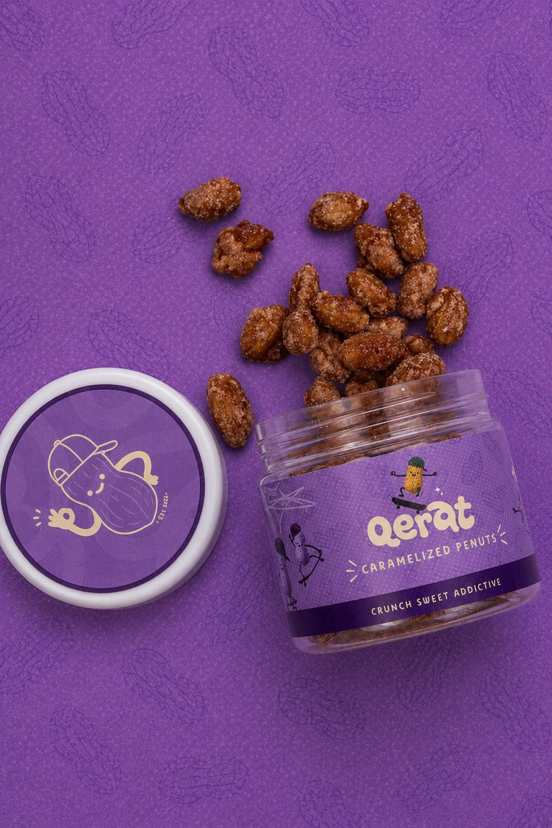 Close-up of QERAT logo on caramelized peanuts jar lid